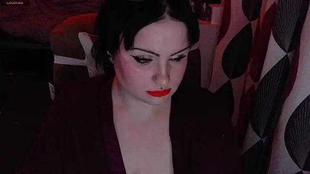 Snapshot of submissiveslut1996 chatting on 02/14/25, 09:53 submissiveslut1996 online show from 02/14/25, 09:53