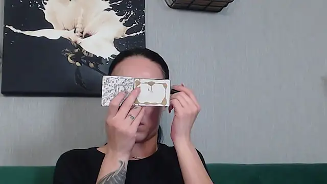 IzabelllNoir online show from 02/12/26, 08:53