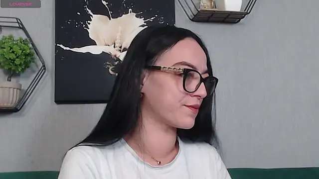 IzabelllNoir online show from 04/10/26, 05:01