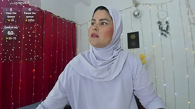 AishaAmin  online show from 01/12/26, 12:10