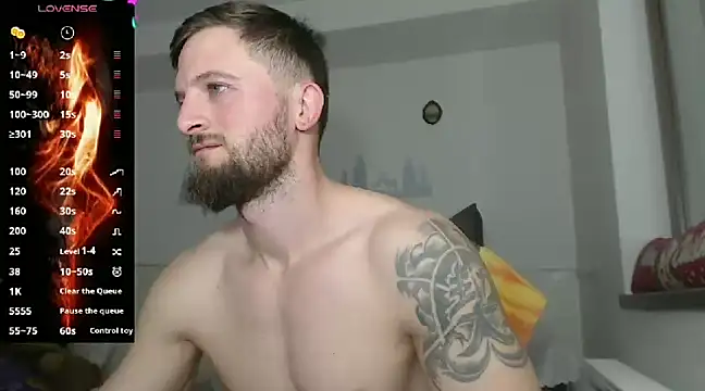 cuple hoot  online show from 02/02/25, 04:22