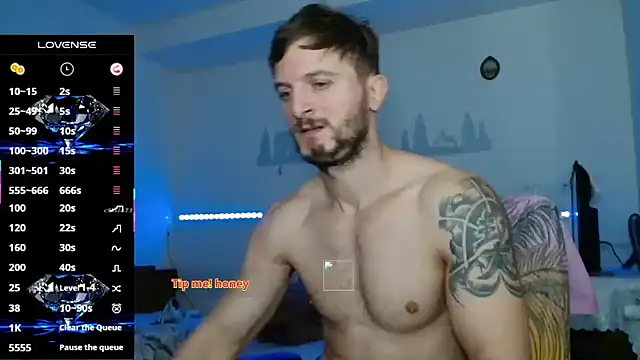 cuple hoot  online show from 10/18/25, 01:08