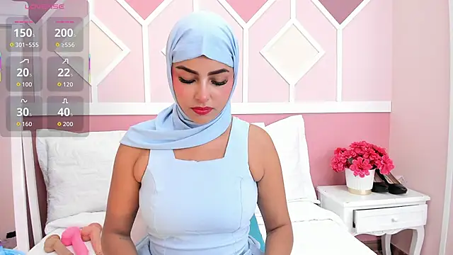 Lea nahid online show from 02/02/26, 06:39