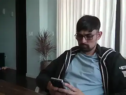 Snapshot of spence204011 chatting on 01/01/25, 06:38 spence204011 online show from 01/01/25, 06:38