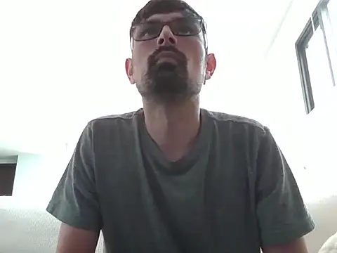 Snapshot of spence204011 chatting on 01/02/25, 08:02 spence204011 online show from 01/02/25, 08:02