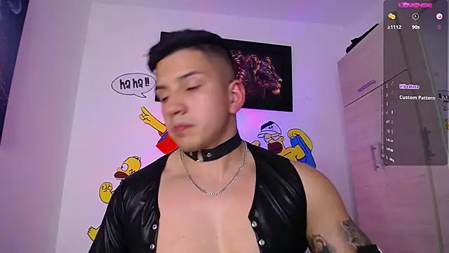 Snapshot of Marc__Waatson chatting on 03/14/25, 12:54 Marc  Waatson online show from 03/14/25, 12:54