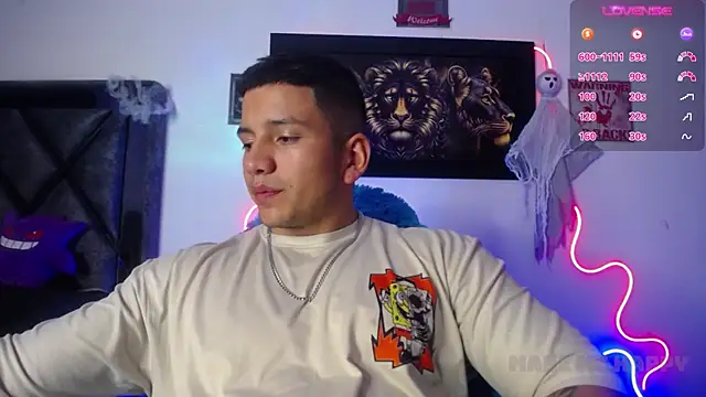 Snapshot of Marc__Waatson chatting on 10/14/25, 11:49 Marc  Waatson online show from 10/14/25, 11:49