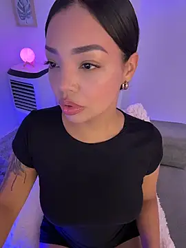 Sara LipsX online show from 12/19/25, 02:51