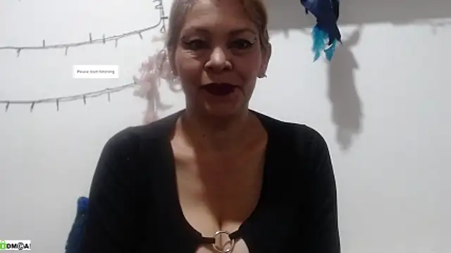 Snapshot of electra-mommy chatting on 05/11/26, 12:11 electra-mommy online show from 05/11/26, 12:11