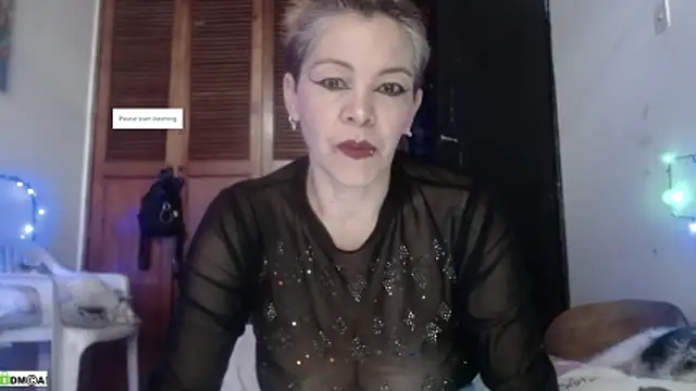 Snapshot of electra-mommy chatting on 05/20/26, 07:31 electra-mommy online show from 05/20/26, 07:31