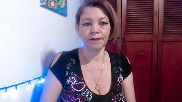 Snapshot of electra-mommy chatting on 07/02/26, 11:05 electra-mommy online show from 07/02/26, 11:05