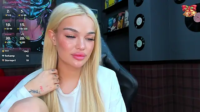 Angel Sapphire  online show from 03/12/25, 04:02