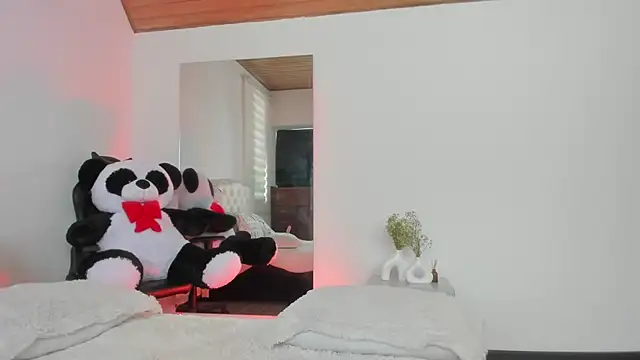 AtheneaRossi online show from 02/02/25, 03:17