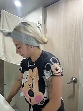 AtheneaRossi online show from 03/10/26, 10:42