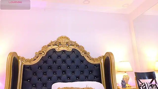 AdelinaVans online show from 04/11/26, 11:25