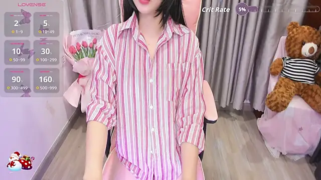 Yuka Chan online show from 12/17/25, 01:44