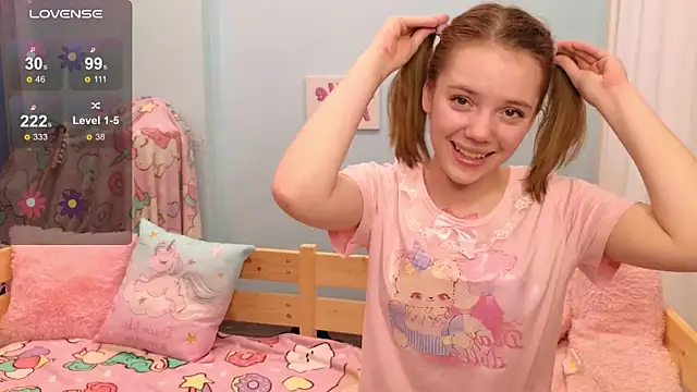 Snapshot of PrincessLittleKiki chatting on 10/29/25, 08:38 PrincessLittleKiki online show from 10/29/25, 08:38