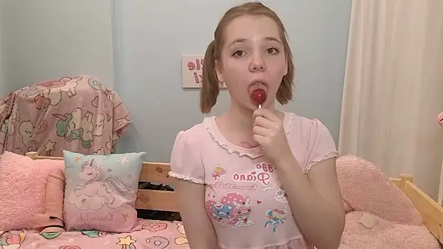 PrincessLittleKiki online show from 01/08/26, 02:14