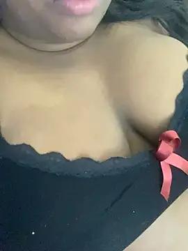 Snapshot of _MARRTINNA_ chatting on 12/14/24, 08:34 MARRTINNA online show from 12/14/24, 08:34