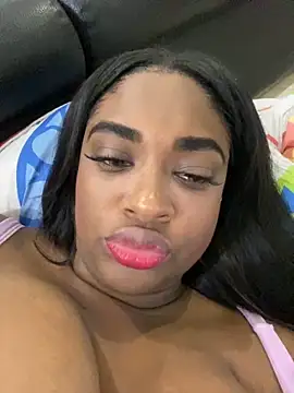 Snapshot of _MARRTINNA_ chatting on 01/12/25, 07:53 MARRTINNA online show from 01/12/25, 07:53