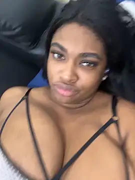 Snapshot of _MARRTINNA_ chatting on 10/16/25, 08:04 MARRTINNA online show from 10/16/25, 08:04