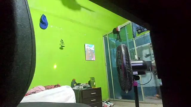 Brenda Smith69 online show from 09/10/25, 06:52