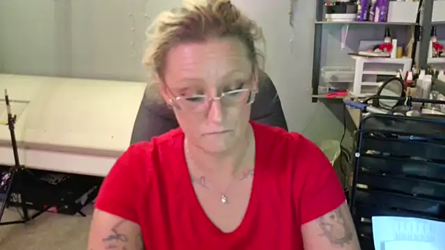 Snapshot of Lisalovely6981 chatting on 01/29/25, 08:25 Lisalovely6981 online show from 01/29/25, 08:25