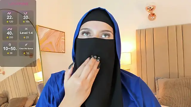 Snapshot of anna-henao chatting on 12/03/24, 03:44 anna-henao online show from 12/03/24, 03:44