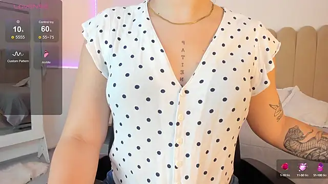 Snapshot of anna-henao chatting on 12/23/24, 12:19 anna-henao online show from 12/23/24, 12:19