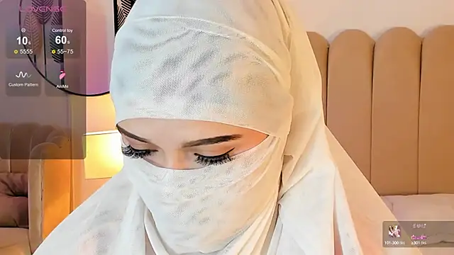 Snapshot of anna-henao chatting on 02/22/25, 01:24 anna-henao online show from 02/22/25, 01:24