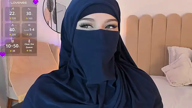 Snapshot of anna-henao chatting on 09/11/25, 07:25 anna-henao online show from 09/11/25, 07:25