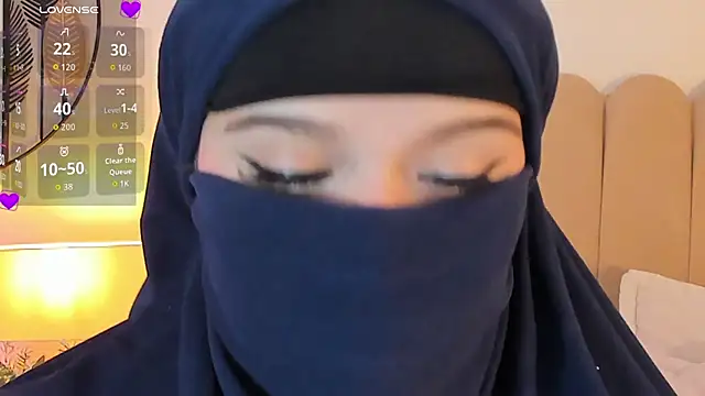 Snapshot of anna-henao chatting on 09/18/25, 07:16 anna-henao online show from 09/18/25, 07:16