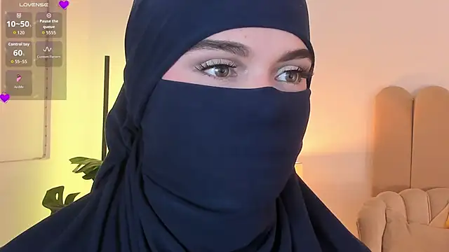anna-henao online show from 05/15/26, 11:01