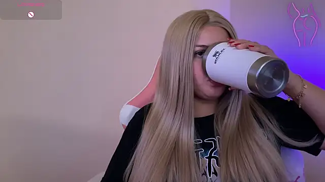 SweetPaige  online show from 02/14/25, 07:33