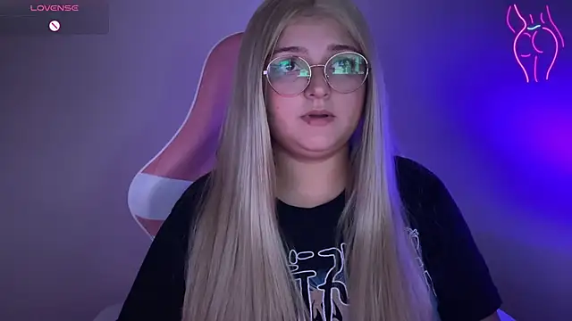 SweetPaige  online show from 02/18/25, 11:19