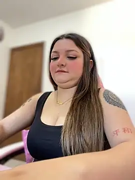 SweetPaige  online show from 10/10/25, 04:06