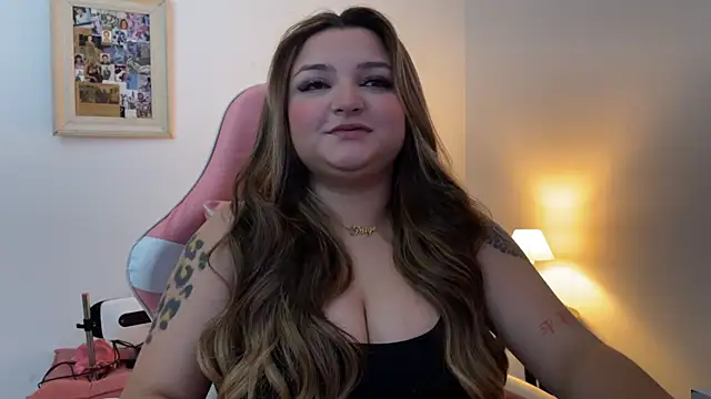 SweetPaige  online show from 12/19/25, 03:30