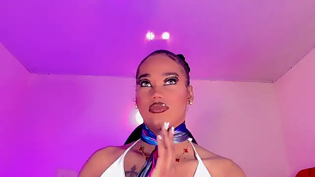 naomy  xx online show from 11/12/25, 03:18