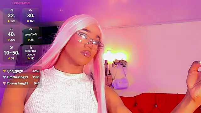 Snapshot of naomy__xx chatting on 05/02/26, 03:28 naomy xx online show from 05/02/26, 03:28