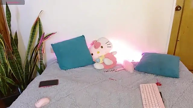 kittycatw online show from 11/26/25, 02:18