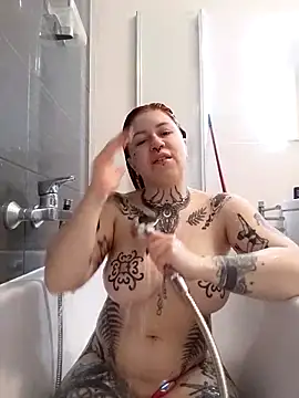 Snapshot of divine_eve chatting on 02/02/26, 11:53 divine eve online show from 02/02/26, 11:53