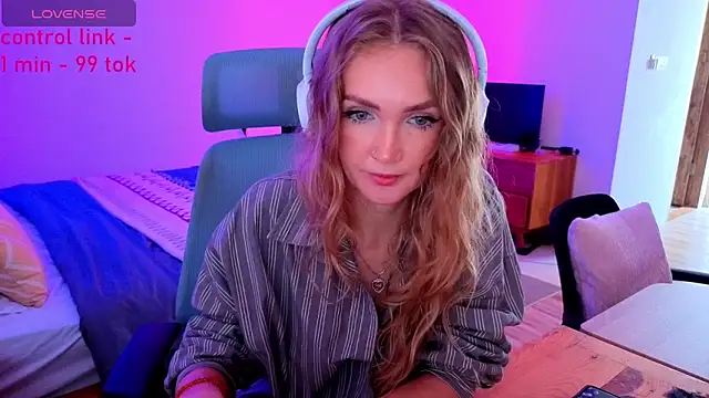 PrincessVS online show from 10/19/25, 05:19