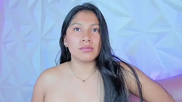 LinnaGardenia online show from 12/08/24, 10:57