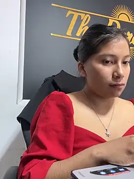 LinnaGardenia online show from 03/07/25, 01:51