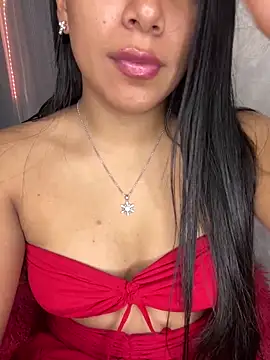 LinnaGardenia online show from 03/16/25, 10:20