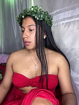 LinnaGardenia online show from 03/17/25, 03:14