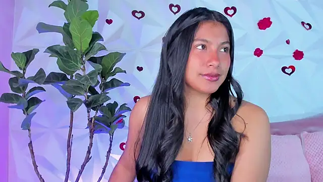 LinnaGardenia online show from 03/21/25, 01:45