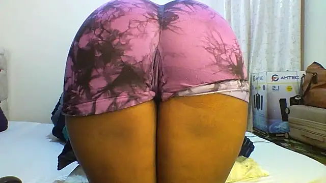 Petitiebooty online show from 02/17/26, 06:54