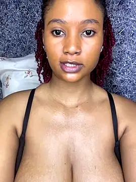 chocogirl01 online show from 09/26/25, 04:05