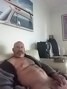 iambradz online show from 02/20/25, 12:30